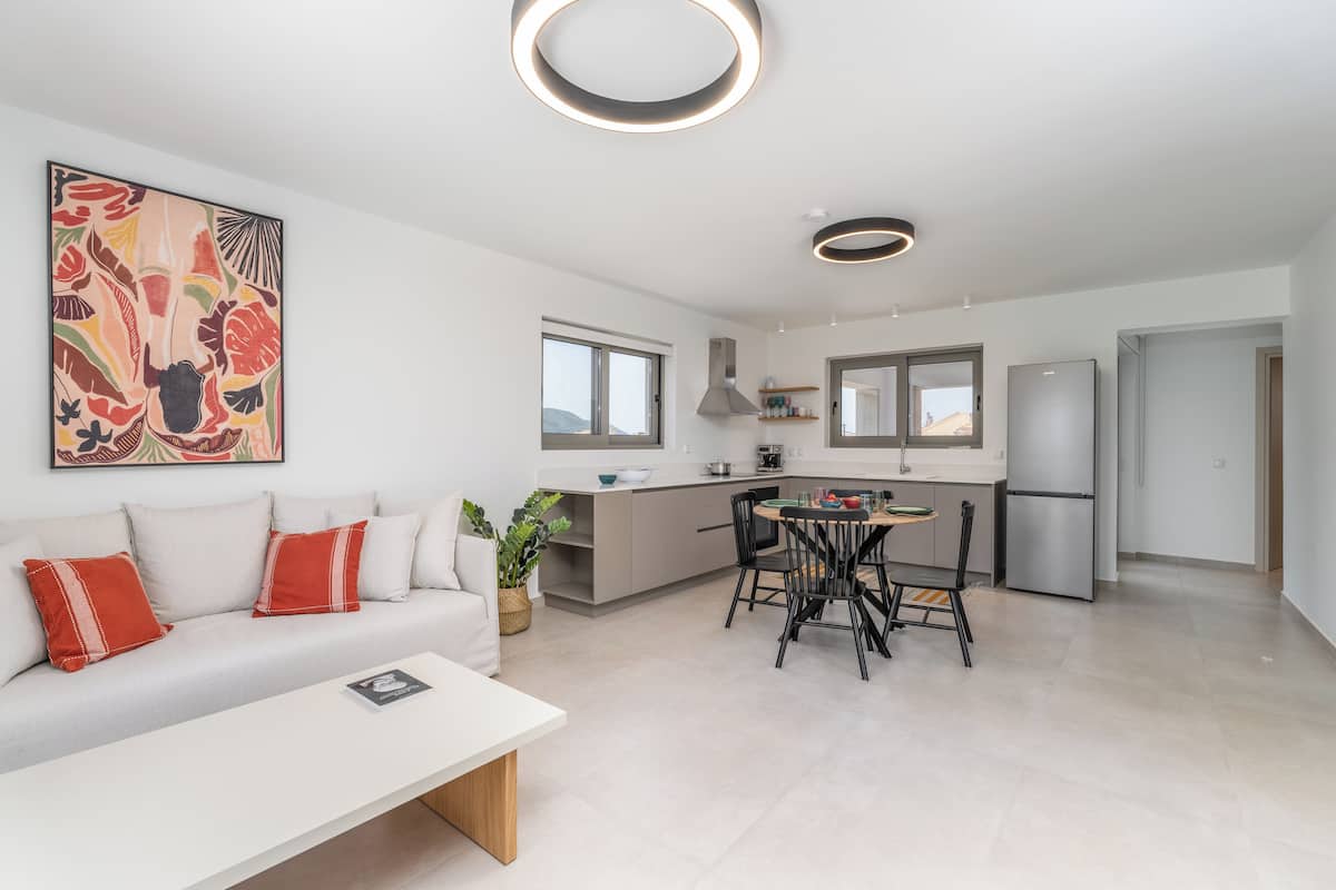 Honeymoon Apartment | Living area