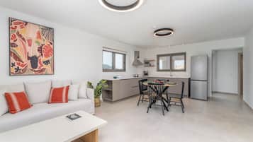 Honeymoon Apartment | Living area