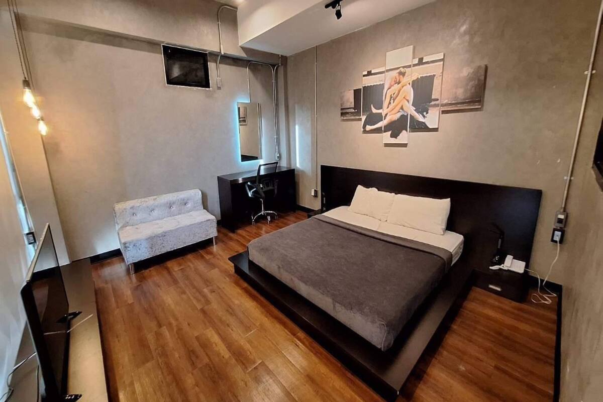 1 Schlafzimmer, laptopgeeigneter Arbeitsplatz, Bettwäsche