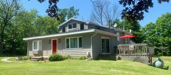 A Cozy Country House - Family Sized w/ Game Room and Large Property!