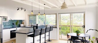 Treeview - A Beautiful 3-bed House in Kiama