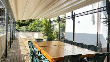 Apartment, 3 Bedrooms | Dining