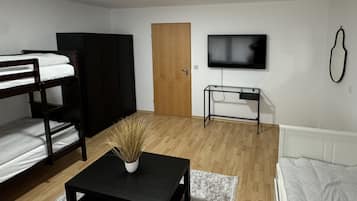 2 Schlafzimmer, Bügeleisen/Bügelbrett, kostenloses WLAN, Bettwäsche