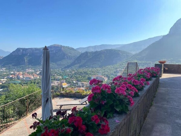 Apartment, 2 Bedrooms, Balcony, City View | Garden - Charming Location Between Positano and Sorrento (Piano di Sorrento)