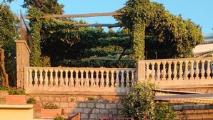 Apartment, 2 Bedrooms, Balcony, City View | Property entrance - Charming Location Between Positano and Sorrento (Piano di Sorrento)