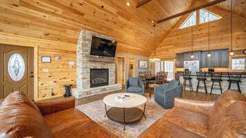 Smart TV, fireplace, table tennis