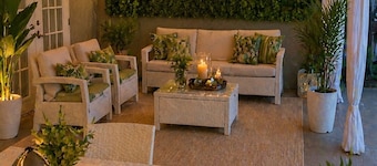 “Peaceful villa with pool, near lakes, shops & highways – perfect getaway”