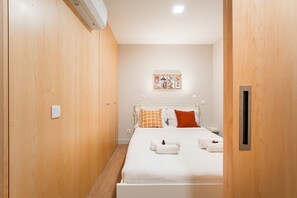 1 bedroom, iron/ironing board, Internet, bed sheets