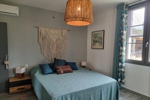 Bedroom - Charming holiday house with private pool, Maillane (Maillane)