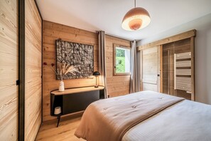 3 bedrooms, iron/ironing board, free WiFi, bed sheets - Lupin - Charming apartment with terrace in Megève (Megeve)