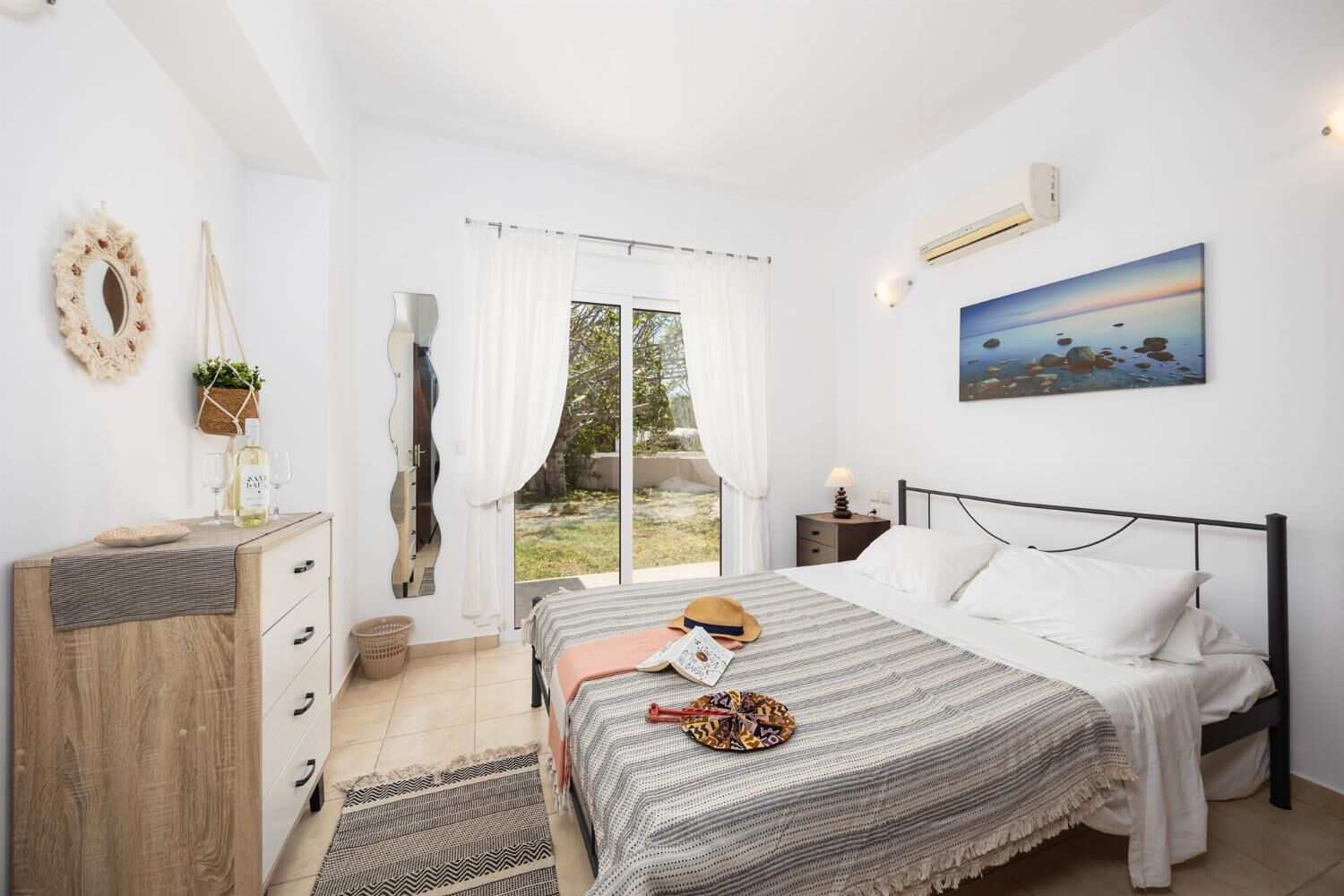 3 makuuhuonetta, silitysrauta/-lauta, Wi-Fi, vuodevaatteet