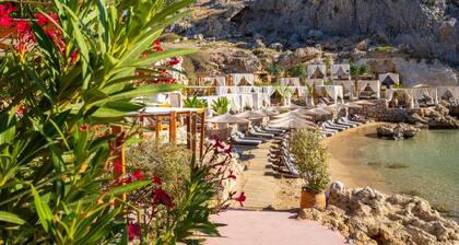 Villa Maia - Three Bedroom Villa, Sleeps 7