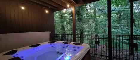 Bain à remous extérieur