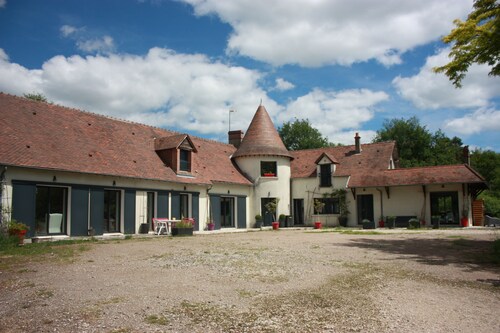 Family gîte in the countryside, near Beauval Zoo and the Loire castles!