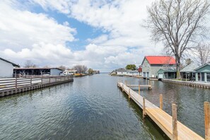 Exterior - Bayside (Port Rowan)