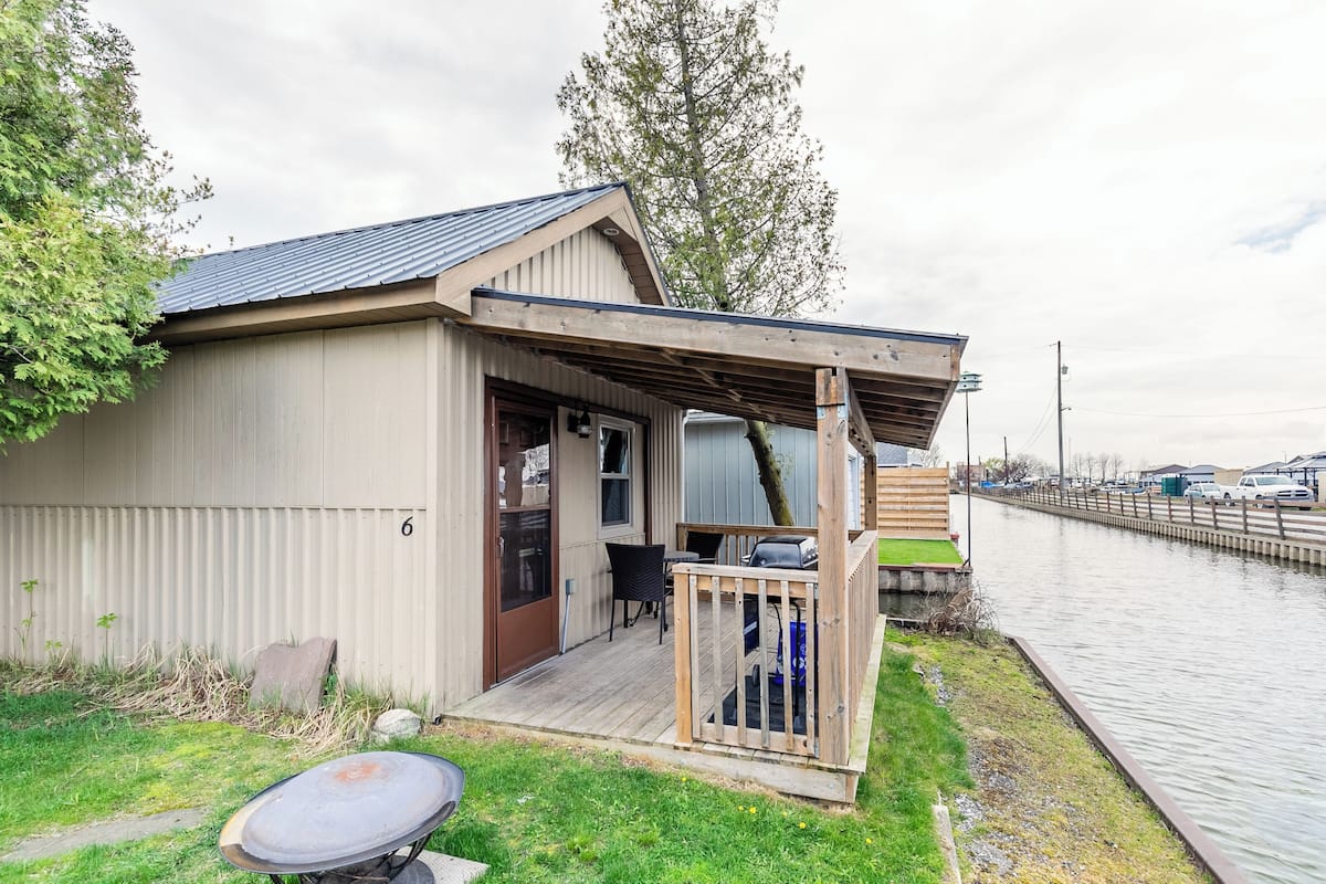 Basic Cottage, Lake View | Terrace/patio