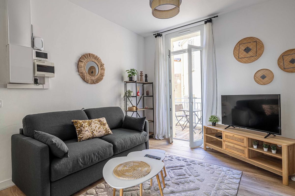 Leilighet – comfort, balkong | Oppholdsområde