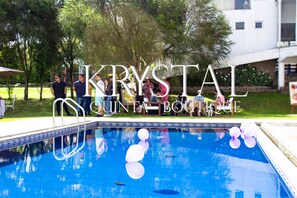 Outdoor pool - HOTEL QUINTA KRYSTAL BOUTIQUE (Sangolqui)