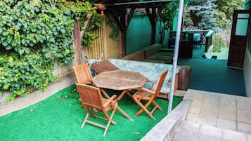 Double or Twin Room | Terrace/patio