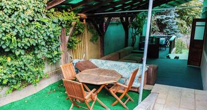 Mary&George Guest Hause