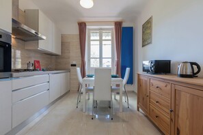Apartment | Private kitchen - The Turin Nest by Wonderful Italy (Turin)