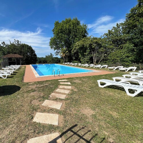 Maison vacances 6 à 8 pers-Périgord- Dordogne - piscine - animaux admis
