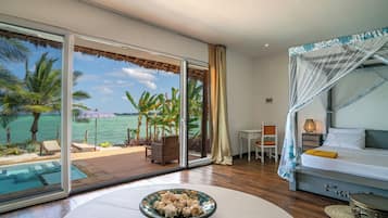 Villa Luxe, piscine privée, vue mer | Literie de qualité supérieure, minibar, coffres-forts dans les chambres