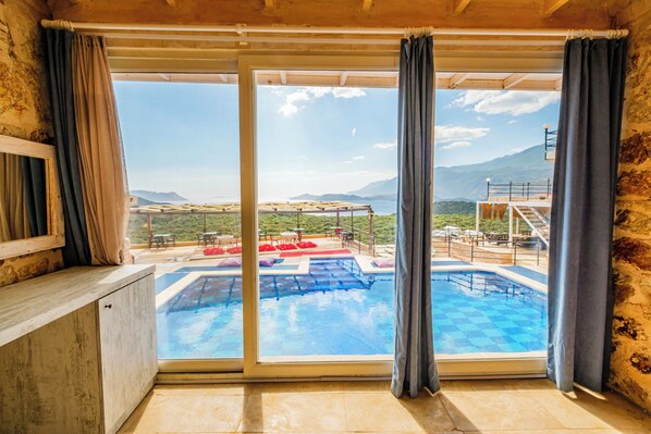 Premium bedding, minibar, individually decorated, individually furnished - Lisia Sunset Hotel (Kas)