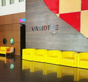 Lobby - Capital O 75514 Vasidtee City Hotel (Suphan Buri)