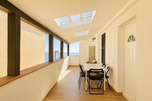 Outdoor dining - Panoramic Sea & Monaco View – 2-Room (Beausoleil)