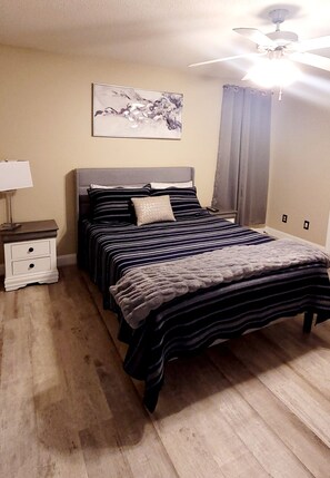 2 bedrooms, desk, free WiFi, bed sheets