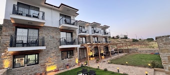 Aris Guest House