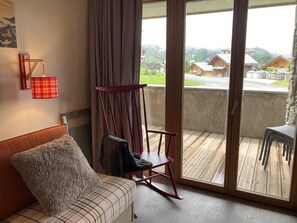 Living area - 10m from ski slopes, Ground floor, balcony, tv, ski locker, 62m², Avoriaz (Avoriaz)