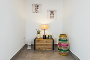 Interior detail - Etneo Apartment by Wonderful Italy (Syracuse)