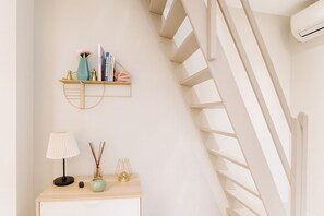 Interior - Beausoleil Charming Apartment (Beausoleil)