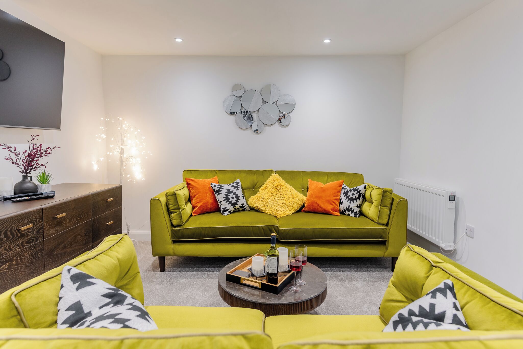 Apartment | Living area | TV