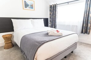 House | 2 bedrooms, iron/ironing board, free WiFi, bed sheets - Captivating 2-bed House in Nettleham (Lincoln)