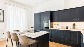 Fridge, microwave, oven, dishwasher