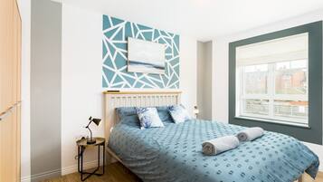 2 bedrooms, iron/ironing board, free WiFi, bed sheets