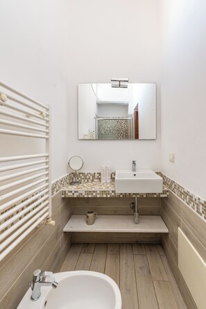 Apartment | Badezimmer