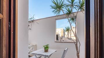 Apartment | Terrace/patio