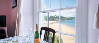 Five Belle Vue Court - 2 Bedroom Apartment - Tenby