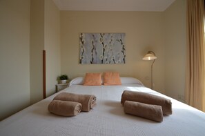 2 Schlafzimmer, Bügeleisen/Bügelbrett, kostenloses WLAN, Bettwäsche