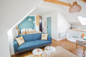 Interior - -PICCO BIANCO-STUDIO ENTIÈREMENT RÉNOVÉ-CONCARNEAU (Concarneau)