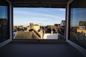 Imagen sin descripción, 3 de 15, botón