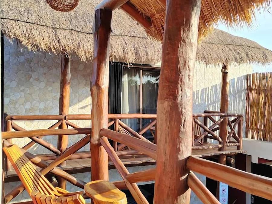 Deluxe Studio Suite, Pool View | Terrace/patio