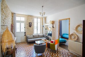 TV - -LA MAISON DU PÊCHEUR- PROCHE DES PLAGES, JARDIN (Concarneau)