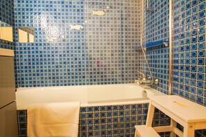 Bathroom - -SUNSET- FRONT DE MER AVEC TERRASSE ET PARKING (Concarneau)