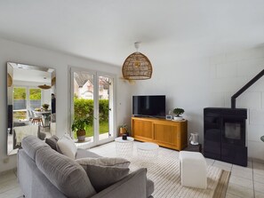 TV - -COTTAGE- Maison chaleureuse en bord de mer (Trégunc)