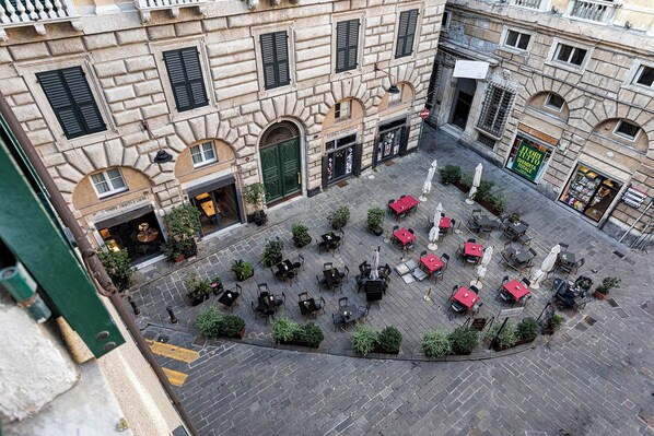 Exterior detail - Art and Comfort near Lomellini Street (Genoa)